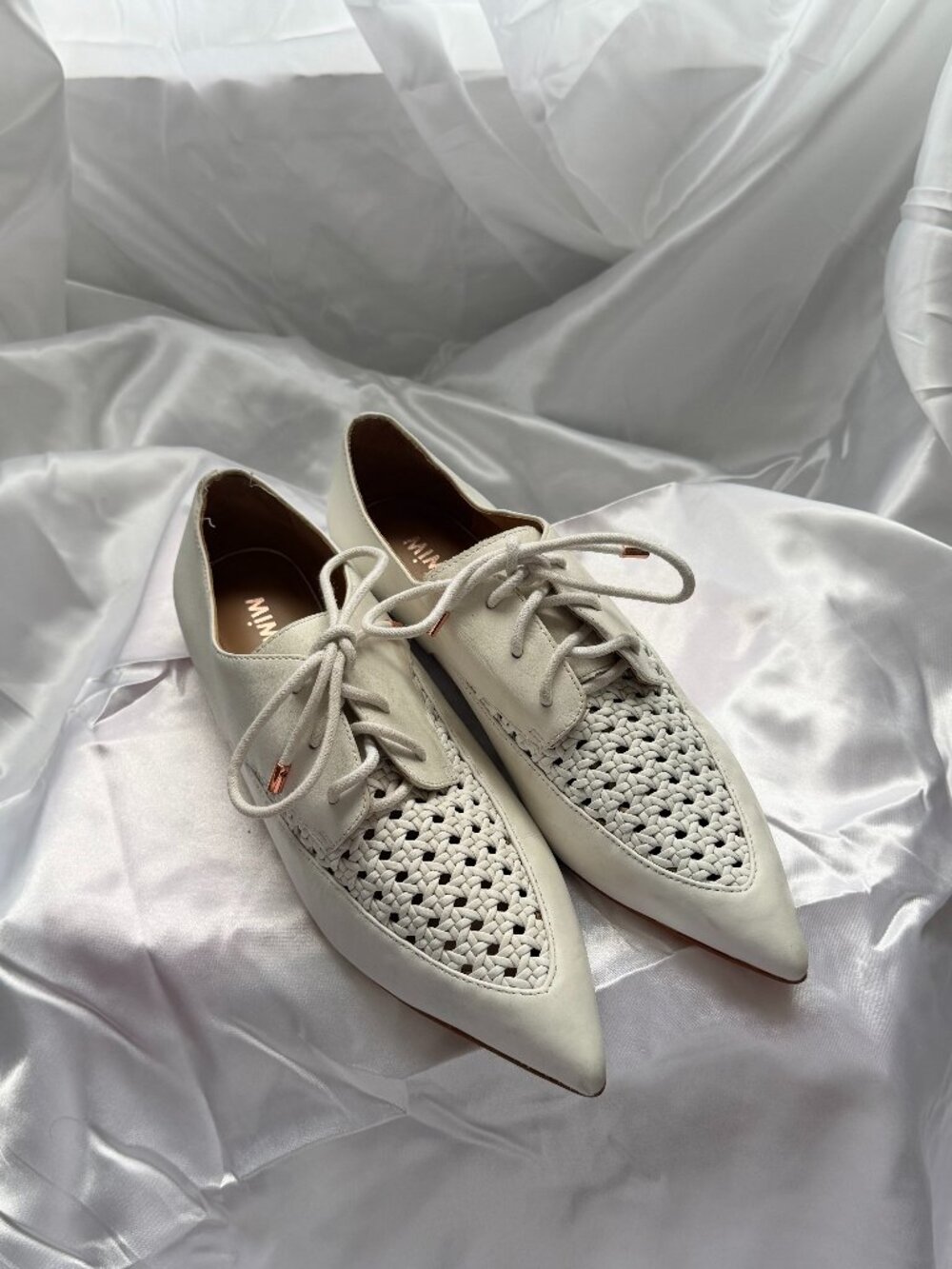 Ivory Woven Pointed-Toe Lace-Up Flats | Minimalist Statement Shoes SIZE 8.5
